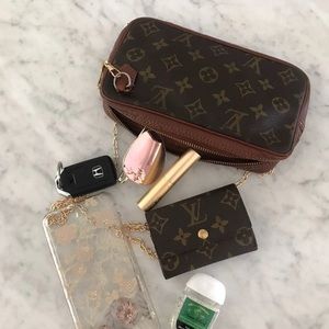 Vintage Authentic Louis Vuitton Pouchette Marly Crossbody